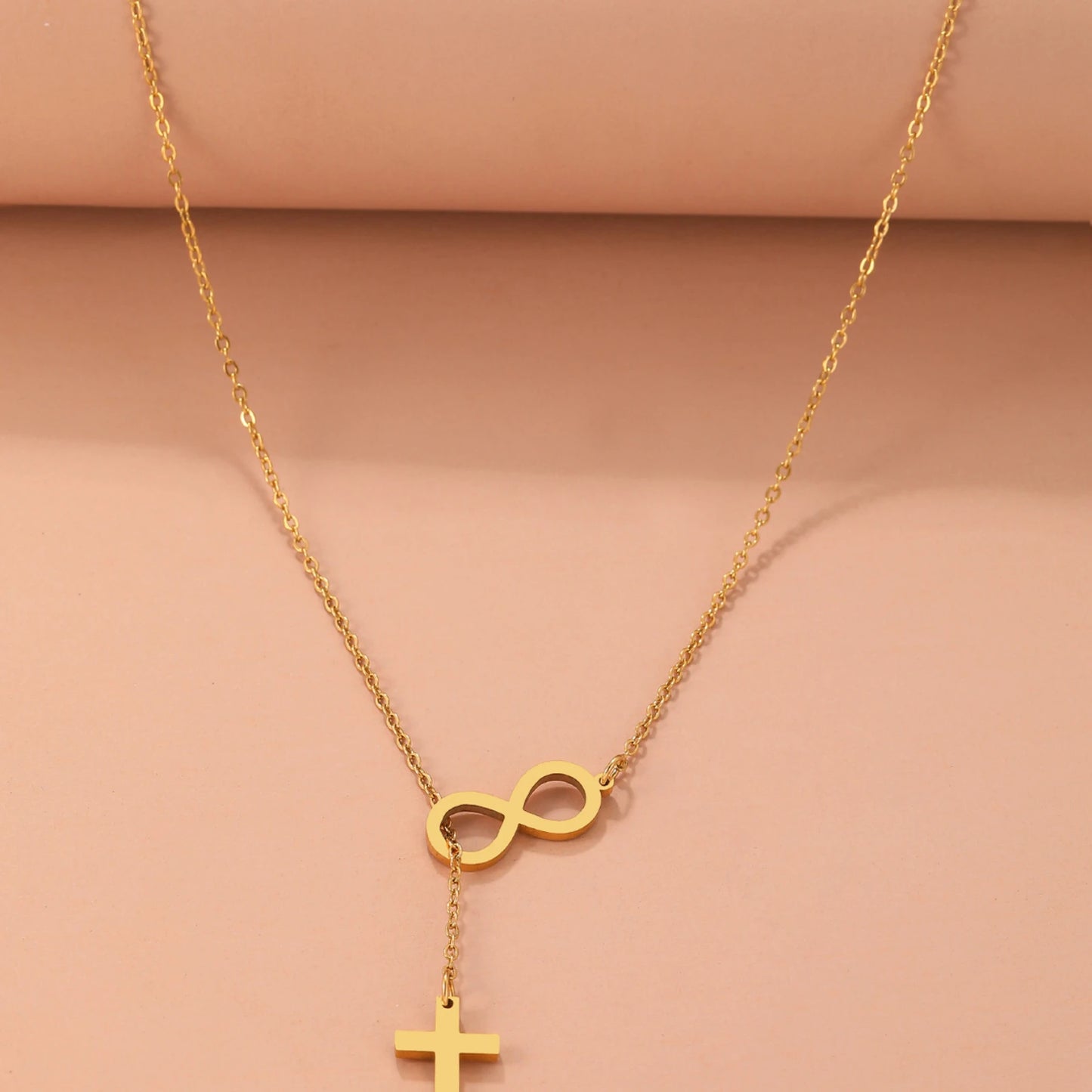 Collier Croix & Infini – Amour éternel de Dieu | Acier inoxydable doré ou argenté | Hope & Light Girlz