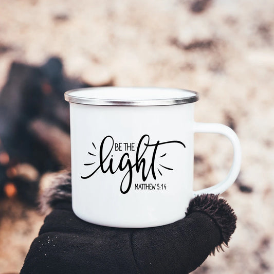 Mug chrétien “Be the Light” – Matthieu 5:14 | Foi, Espoir & Amour
