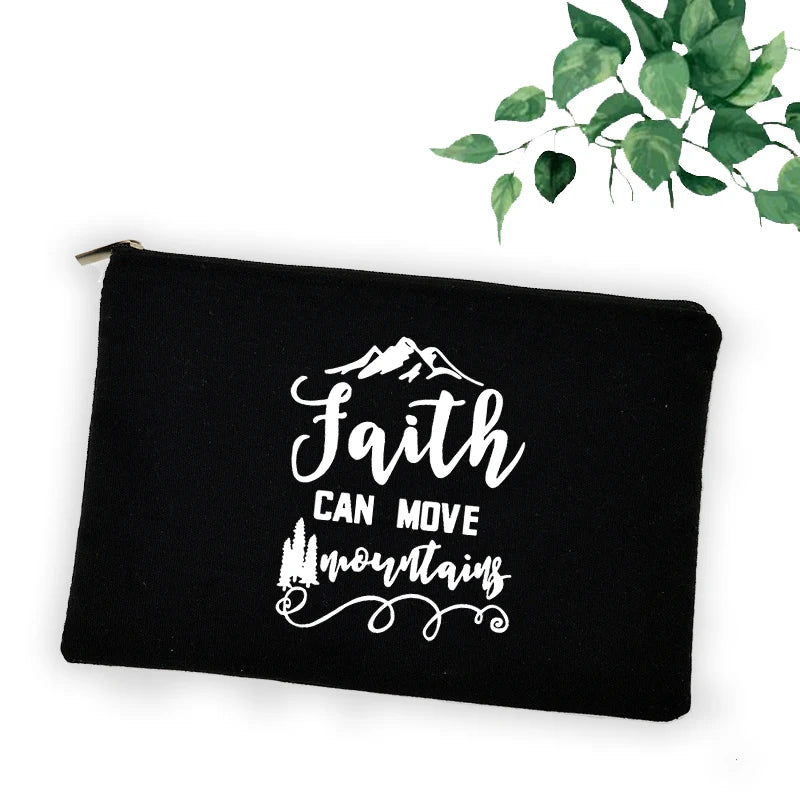 Trousse chrétienne “Faith Hope Love” – Pochette maquillage, stylos ou accessoires – Design croix et message de foi