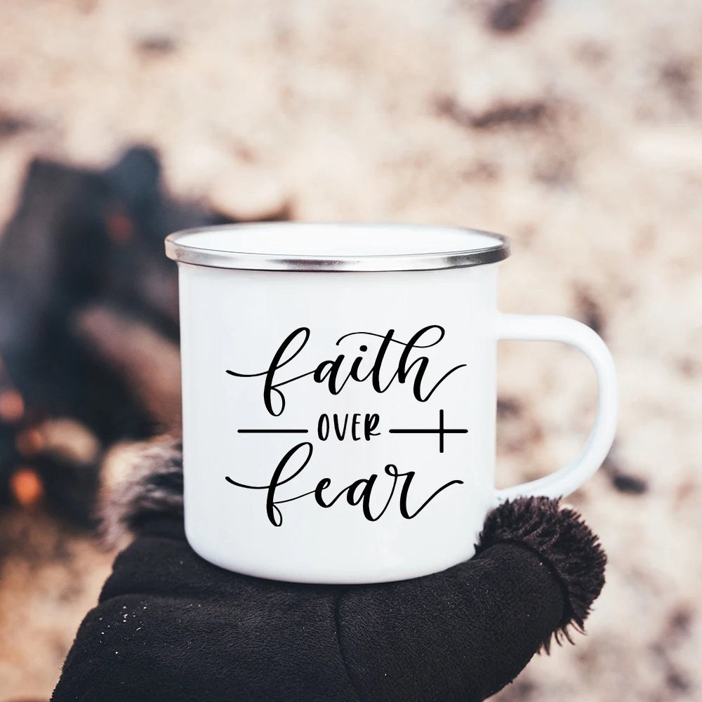 Mug chrétien “Be the Light” – Matthieu 5:14 | Foi, Espoir & Amour