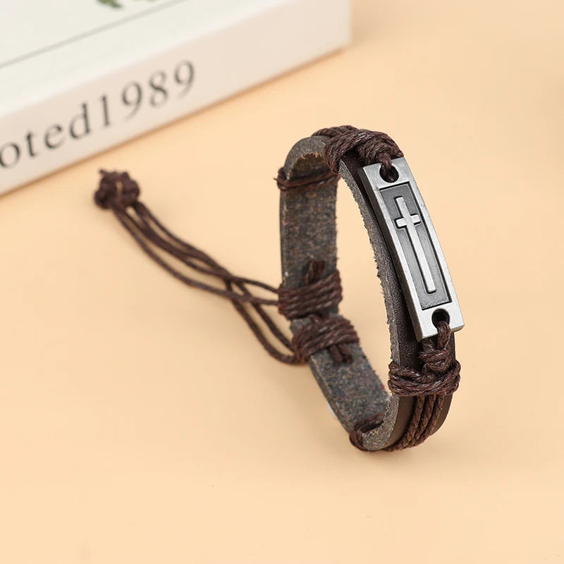 ✨ Bracelet chrétien cuir & acier – Croix minimaliste – Ajustable 18 + 5 cm – Noir ou Marron