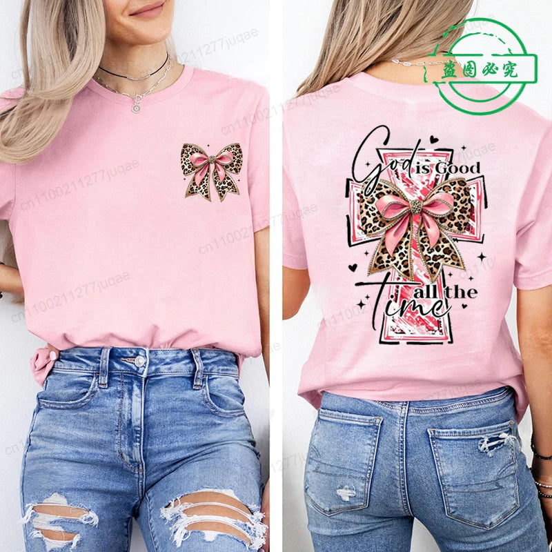 T-shirt chrétien femme “God is Good All the Time” – Croix rose & léopard – 8 coloris – XS à 4XL – Mode foi féminine