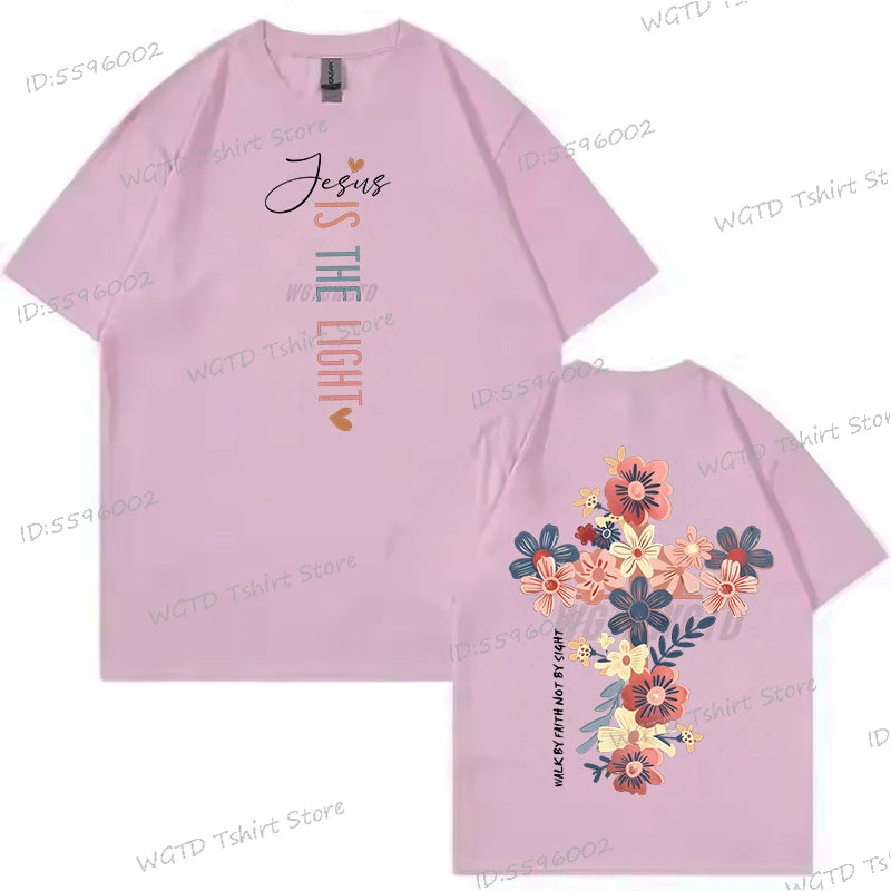 🌸Tee-shirt Chrétien Femme “Jesus Is The Light” – Croix Florale Dos – T-Shirt Biblique Inspirant – 12 Coloris