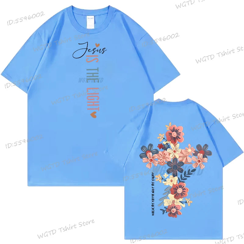 🌸Tee-shirt Chrétien Femme “Jesus Is The Light” – Croix Florale Dos – T-Shirt Biblique Inspirant – 12 Coloris