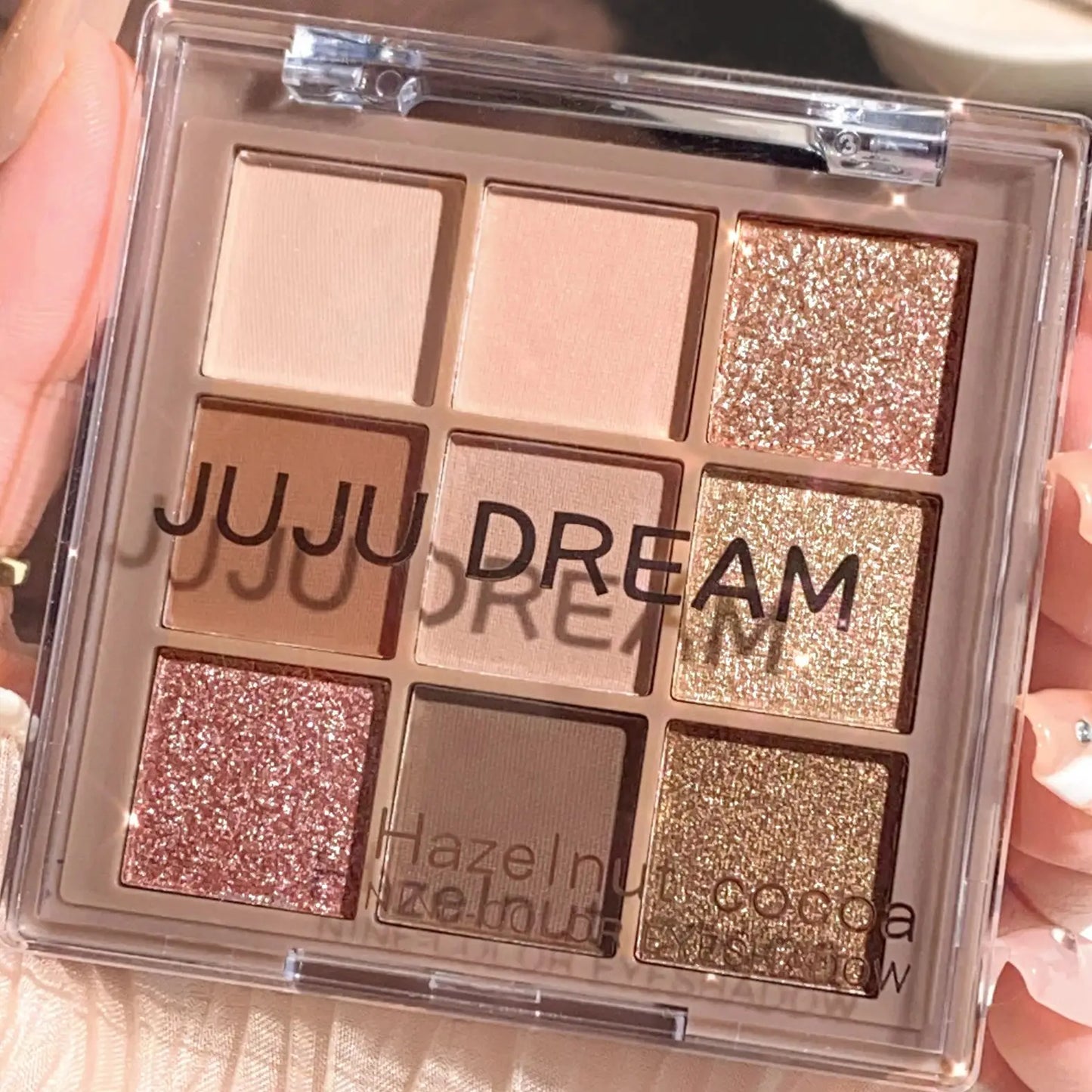✨ Palette Fards à Paupières Nude & Glitter – 9 Couleurs + Eyeliner Offert
