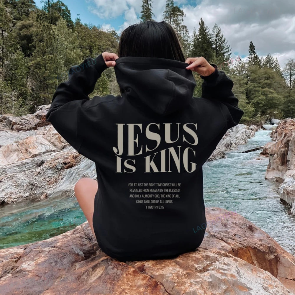 Sweat à capuche femme “JESUS IS KING” – Hoodie chrétien fashion | Hope And Light Girlz