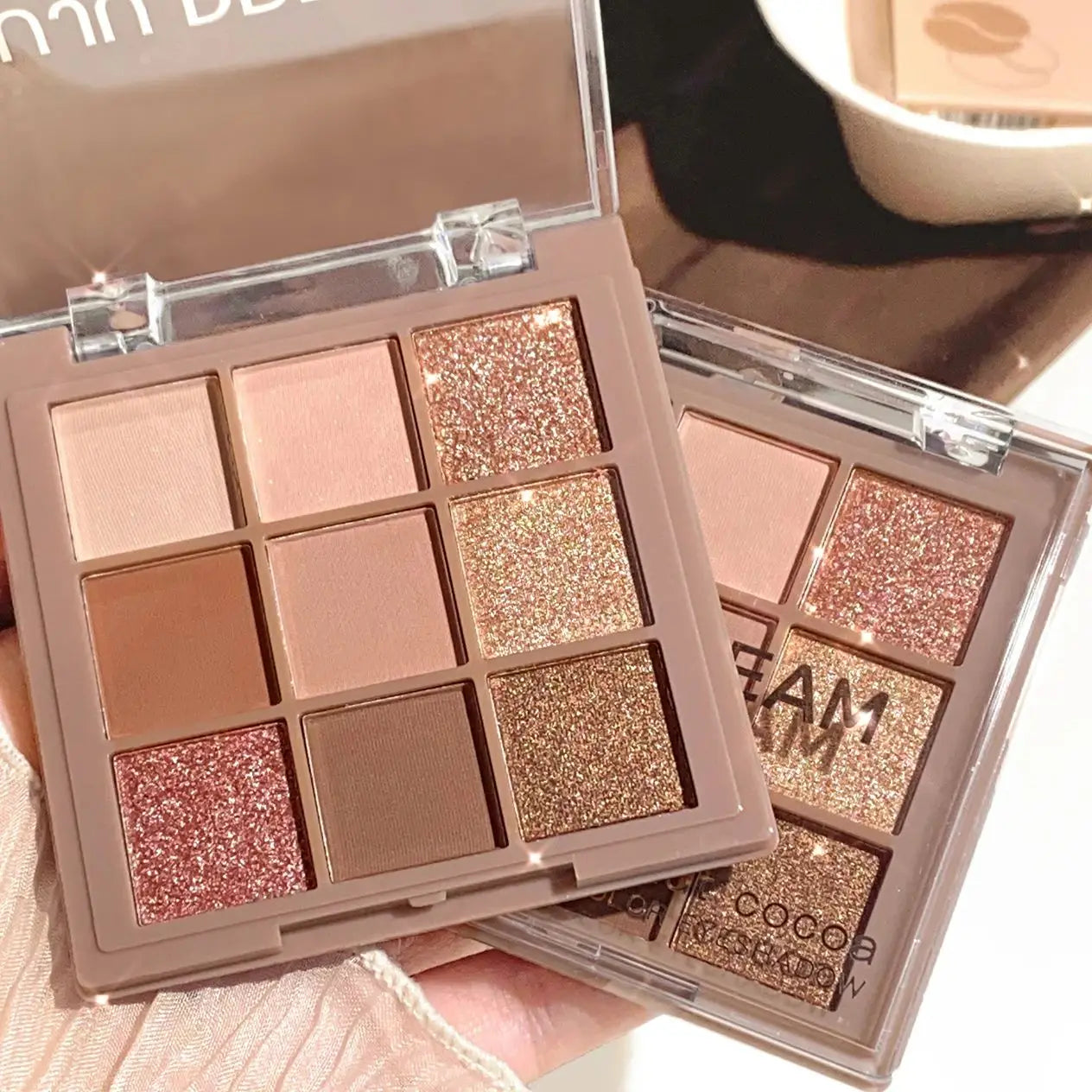 ✨ Palette Fards à Paupières Nude & Glitter – 9 Couleurs + Eyeliner Offert