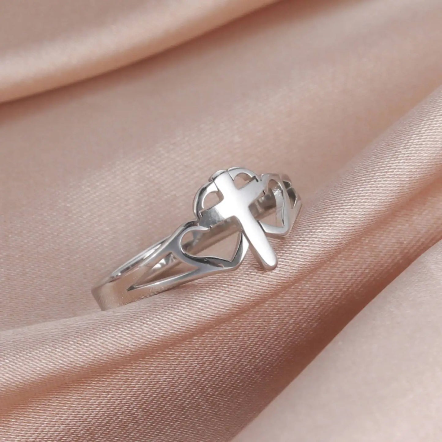 ✨ Bague Croix Élégante Femme – Bijou Chrétien Doré ou Argenté | Hope & Light Girlz
