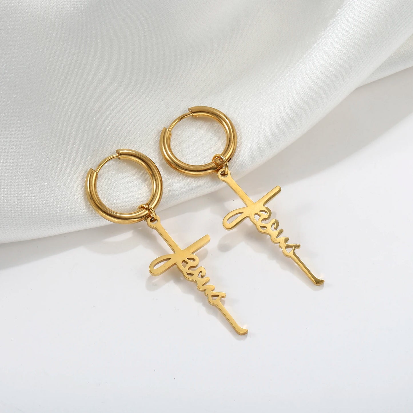 Boucles d’Oreilles Croix "Jesus" – Acier Inoxydable Or ou Argent – Bijoux Foi Femme Élégants
