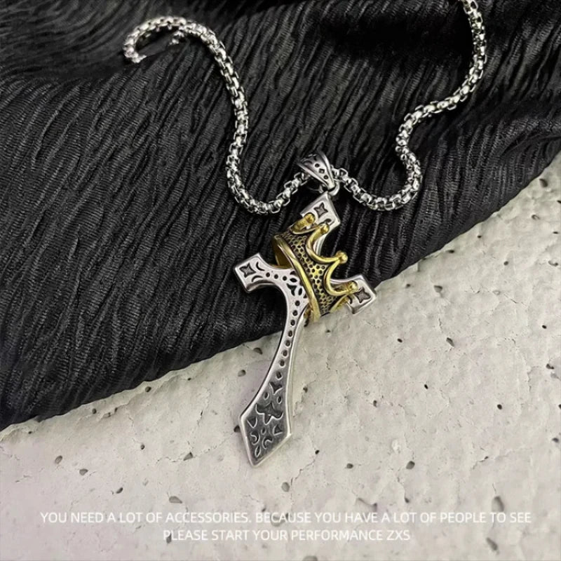 Collier Croix Royale – Pendentif argenté et doré symbolisant le Règne du Christ | Hope & Light Girlz