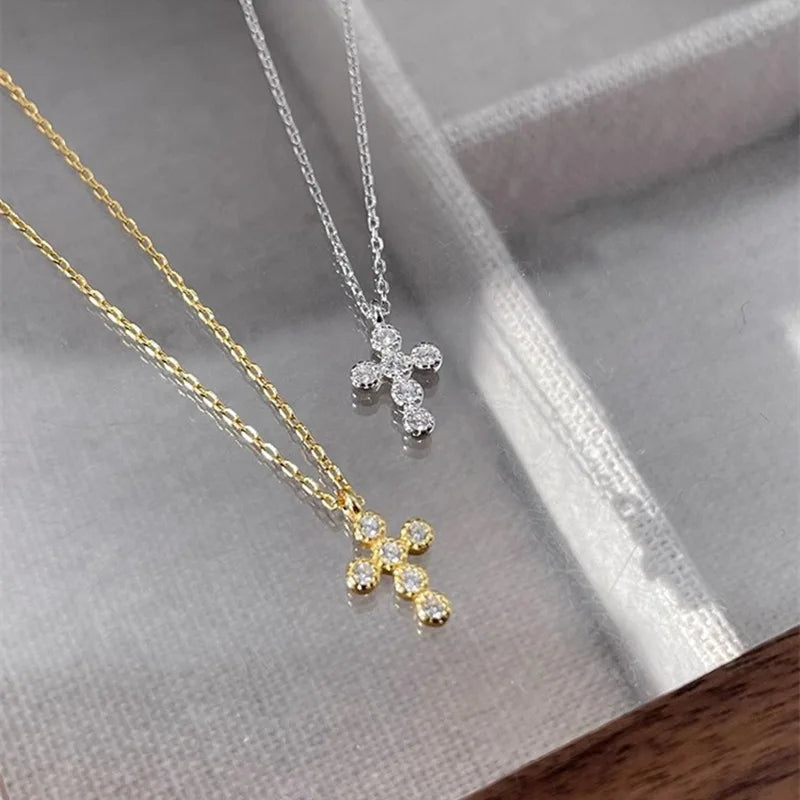 Collier Croix en Argent 925 et Plaqué Or 18K | Pendentif de Foi Élégant – Bijou Féminin Hope & Light Girlz